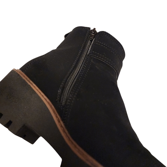 Bamboo Hopeful Faux Suede Lug Zip-Up Ankle Booties Sz 7 - Picture 6 of 10